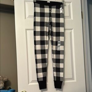 Old Navy Black and White Kids Pajama Set
